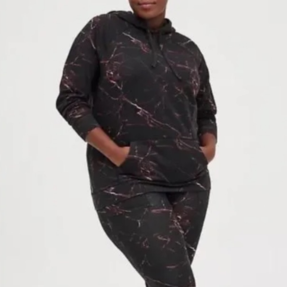 Torrid Everyday Fleece Black and Maroon Marble Active Hoodie Size 3 (22/24) - Picture 9 of 15